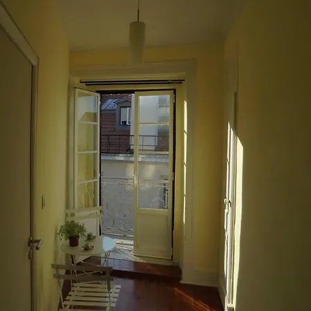 Lar Afrodite In Homestay Lisbon